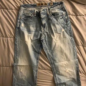 BKE Jeans Tyler waist 34 x length 32 distressed. Worn a few times.